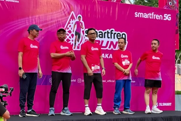 PT XLSMART Telecom Sejahtera Tbk (XLSMART) melalui brand SMARTFREN resmi mengoperasikan layanan SMARTFREN 5G di Kota Makassar.  Foto: Istimewa