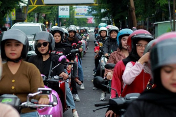 Dalam rangka menyambut Hari Raya Imlek 2026, Astra Motor Sulawesi Selatan (Asmo Sulsel) menghadirkan promo spesial bertajuk “Honda Gong Xi Fest – Merahnya Hoki, Untungnya Real”. Foto: Istimewa