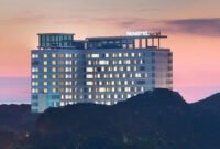 Tahun ini, Novotel Makassar Grand Shayla menghadirkan pengalaman bersantap spesial dengan konsep hangat dan elegan, memadukan ketenangan Ramadan dengan kebahagiaan kebersamaan. Foto: Istimewa
