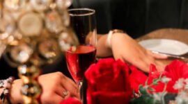 Hotel The Rinra Makassar menghadirkan pengalaman spesial bertajuk “Celebrate Love at The Rinra Makassar” menawarkan rangkaian promo makan malam romantis hingga paket menginap mewah yang dirancang khusus untuk pasangan. Foto: Istimewa
