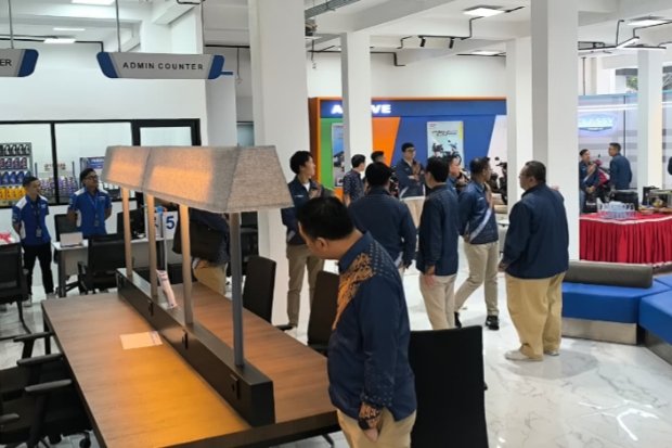 PT Yamaha Indonesia Motor Manufacturing (YIMM) bersama PT Suracojaya Abadimotor (SJAM) selaku main dealer Yamaha wilayah Sulawesi Selatan dan Barat (Sulselbar) melakukan re-opening Showroom Sentral Yamaha Makassar di Jalan AP Pettarani, kemarin. Foto: Istimewa
