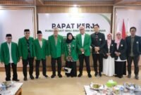 RS Ibnu Sina YW-UMI Makassar menggelar Rapat Kerja yang dirangkaikan dengan pemaparan Business Plan Tahun 2026–2028 sebagai langkah strategis memperkuat arah pengembangan rumah sakit menuju institusi pelayanan kesehatan bertaraf internasional berbasis nilai-nilai Islam. Foto: Istimewa