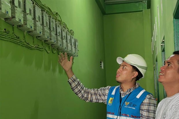 Pelanggan PLN di Kota Makassar sudah menikmati promo program tambah daya dari PLN. Foto: Istimewa