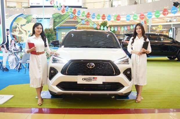 Salah satu lini hybrid dari Toyota yakni All New Yaris Cross yang dipamerkan di TSM Foto/Istimewa